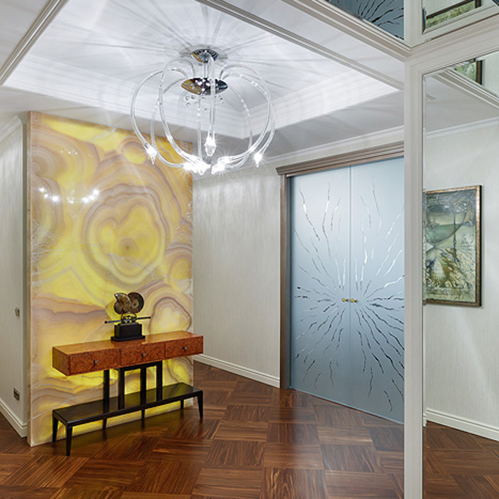 Панно из оникса